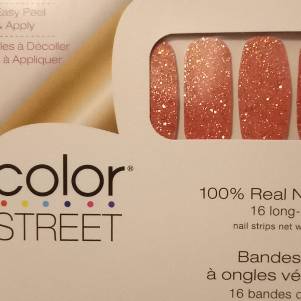 Colorstreet